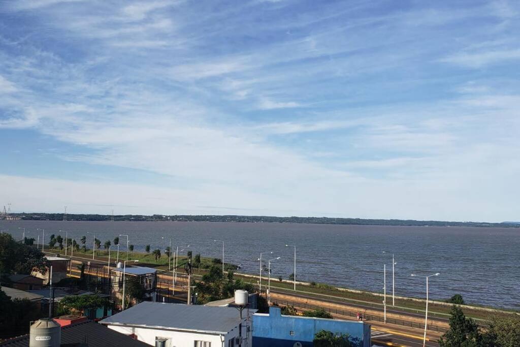 Hermoso Departamento Con Vista Al Rio Y Parrilla Appartement Posadas Buitenkant foto
